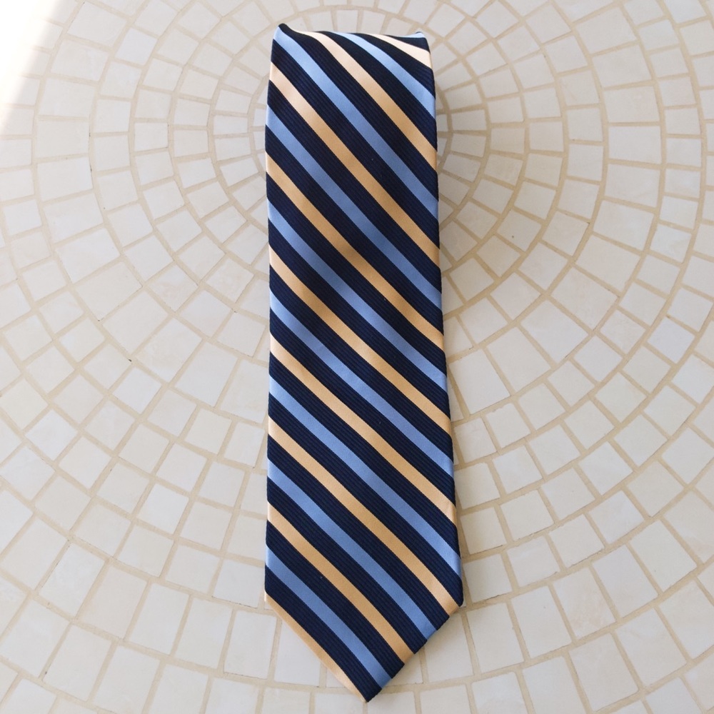 Izod Tie— NWOT